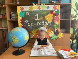 Выпускники подготовительной А группы пошли в первый класс Выпускники подготовительной А группы пошли в первый класс.